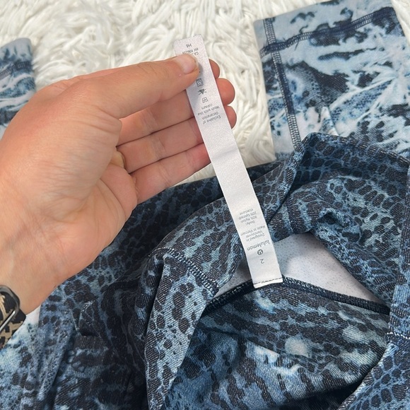 Lululemon Align Pant 28” *Engineered Indigo Lace Starlight Multi Align Pant - Picture 4 of 6